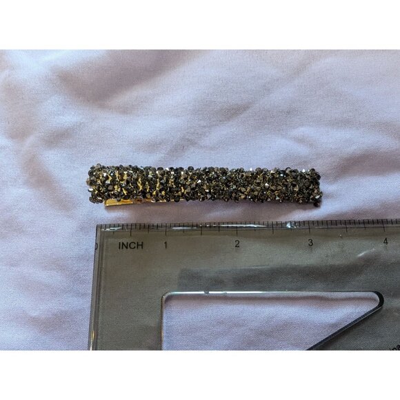 Sparkling Rhinestone Hair Clip With Gold-Tone Alligator Grip - Picture 3 of 4